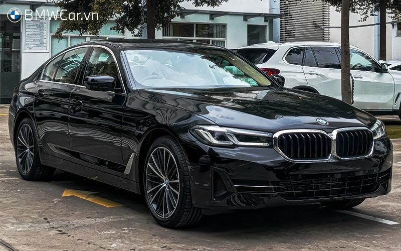 Nội thất sang trọng của BMW 520i 2024