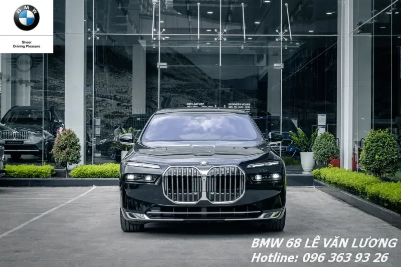 BMW 730Li PE 2024 ngoại thất sang trọng, thiết kế đèn LED đặc trưng và lưới tản nhiệt lớn