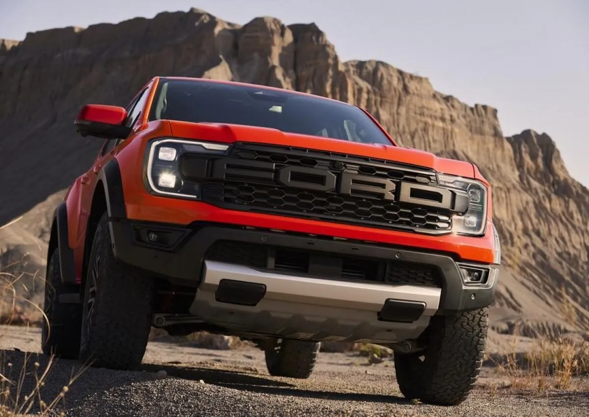 ngoai-that-ham-ho-cua-ford-ranger-raptor-2023