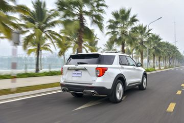 An toàn Ford Explorer 2022