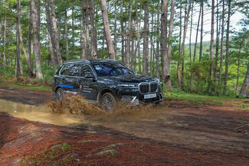 BMW X7 LCI 2024