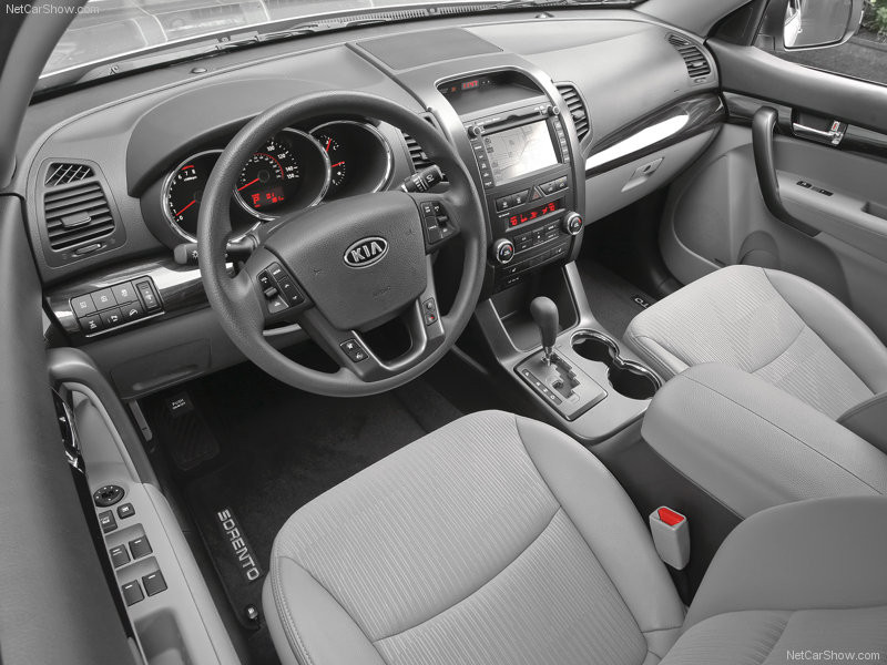 Cabin KIA Sorento 2011