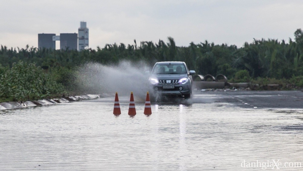 Cảm giác lái Triton