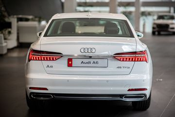 Cụm đèn hậu Audi A6 2025