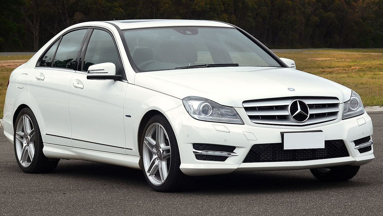 Đánh giá xe Mercedes-Benz C-Class 2012