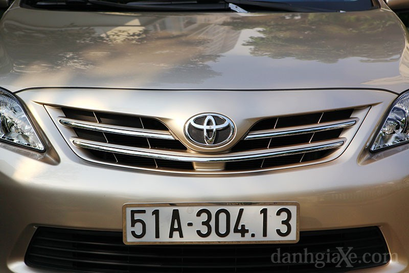 Đầu xe Altis 2012