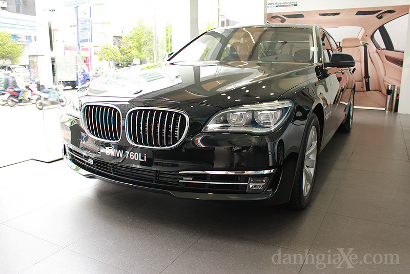 Đầu xe BMW 760Li 2013