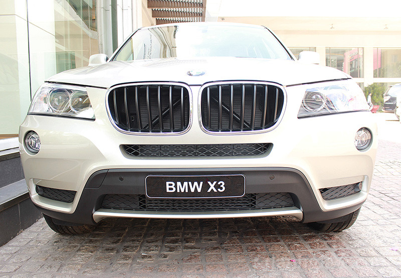 Đầu xe BMW X3 2012