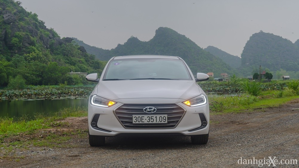 Đầu xe Hyundai Elantra 2016