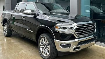 Đầu xe Jeep RAM 1500 2024