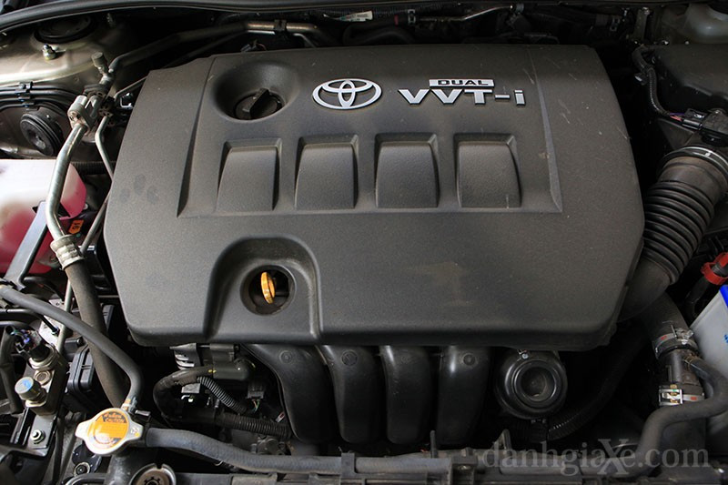 Động cơ Toyota Altis 2012
