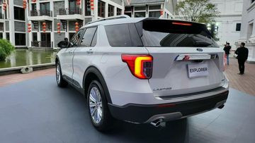 Đuôi xe Ford Explorer 2024