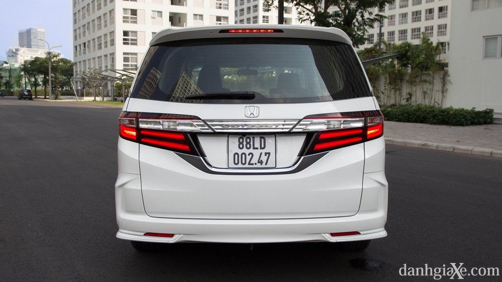 Đuôi xe Honda Odyssey 2016