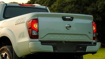 Đuôi xe Nissan Navara 2024