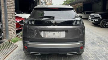 Đuôi xe Peugeot 3008 2023