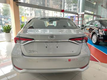 Đuôi xe Toyota Altis 2023