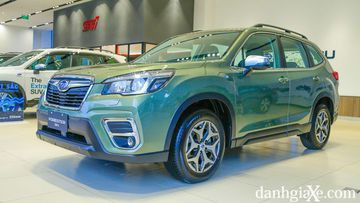 Giá Subaru Forester 2020