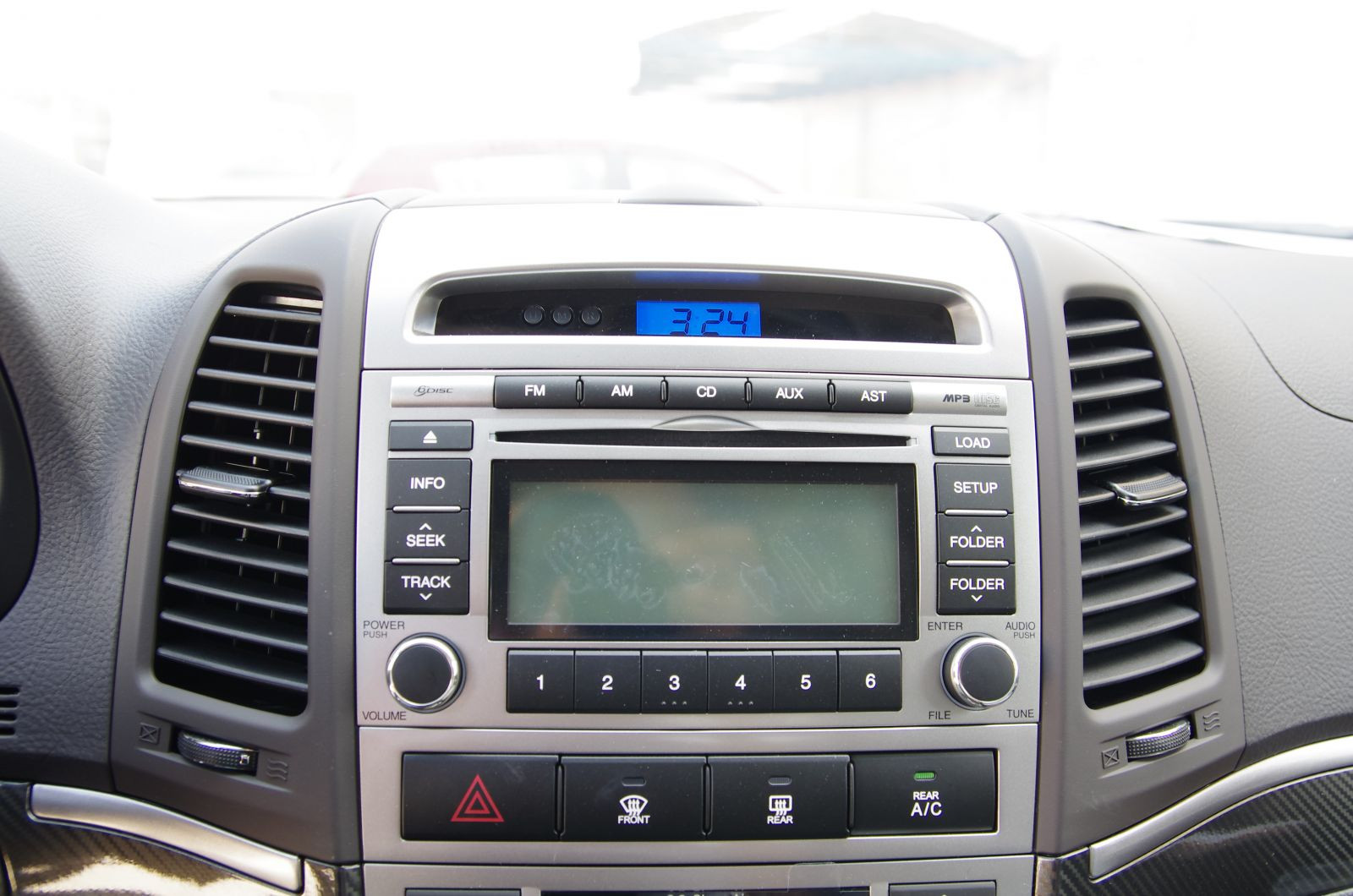 Hyundai Santafe 2012 Audio System