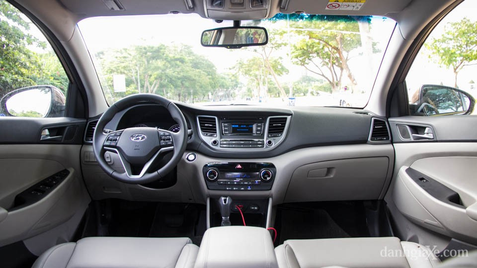 Khoang nội thất Hyundai Tucson 2016