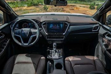 Khoang nội thất Isuzu D-Max 2023