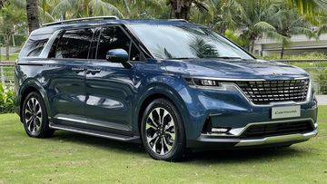 Kia Carnival 2022 có kích thước rộng rãi hơn nhiều đối thủ