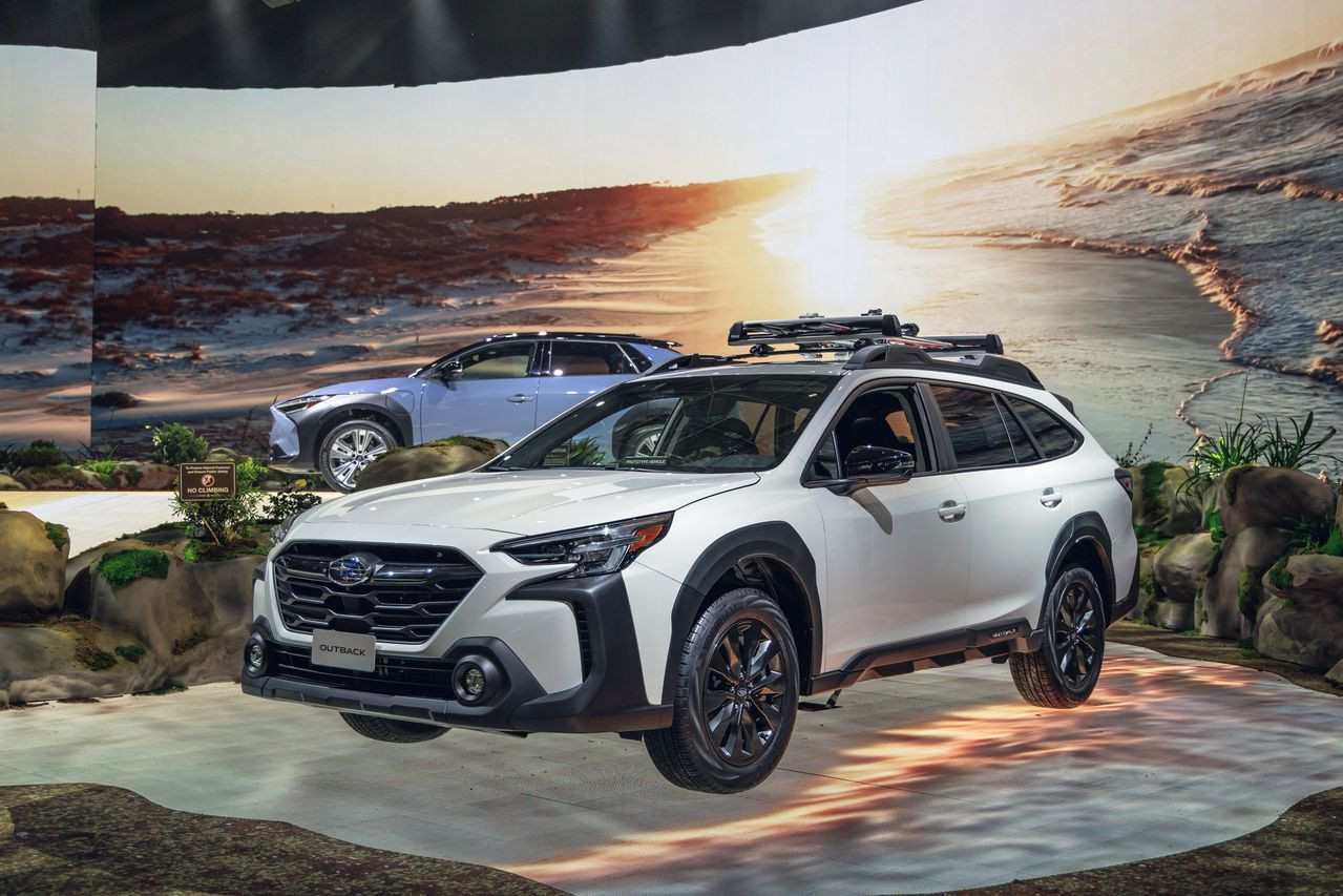 Lưới tản nhiệt cảu Outback 2023