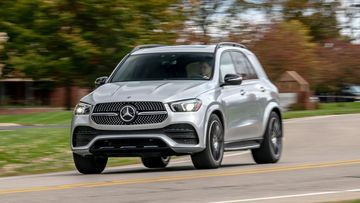 Mercedes GLE-Class phiên bản mới nhất hiện đại, thể thao và sang trọng