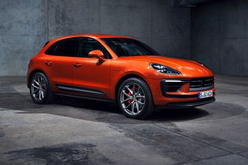 Một góc nhìn khác vào tổng thể xe Porsche Macan 2024