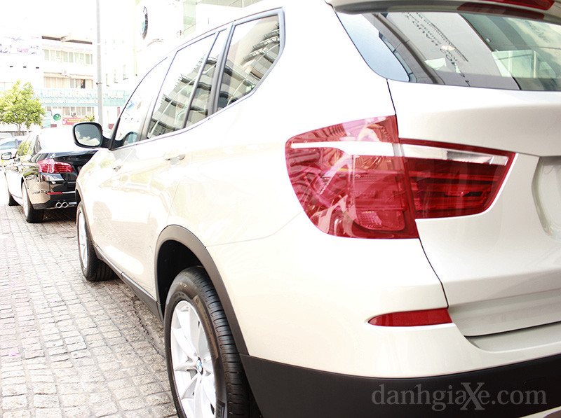 Thân xe BMW X3 2012