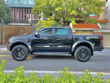 Thân xe Ford Raptor 2023