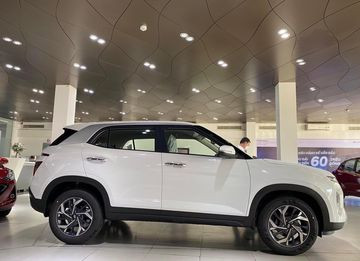Thân xe Hyundai Creta 2023