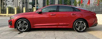 Thân xe Kia K5 2023