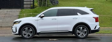 Thân xe Kia Sorento 2023