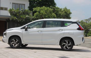 Thân xe Mitsubishi Xpander AT Premium 2023