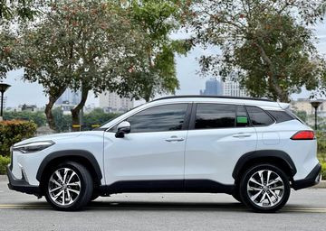 Thân xe Toyota Corolla Cross 2023