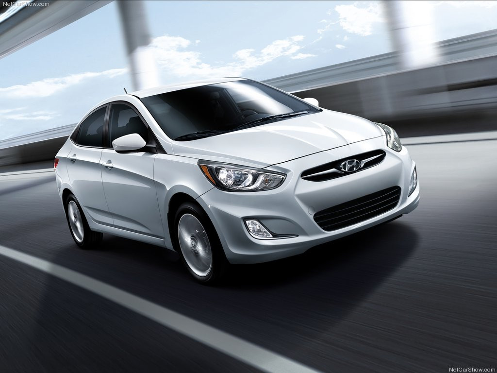 Tổng quan về ngoại hình Hyundai Accent 2012