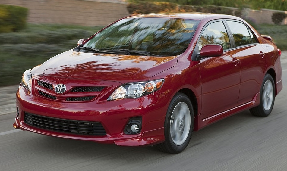 Toyota Altis 2012