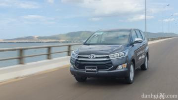 Toyota Innova 2016