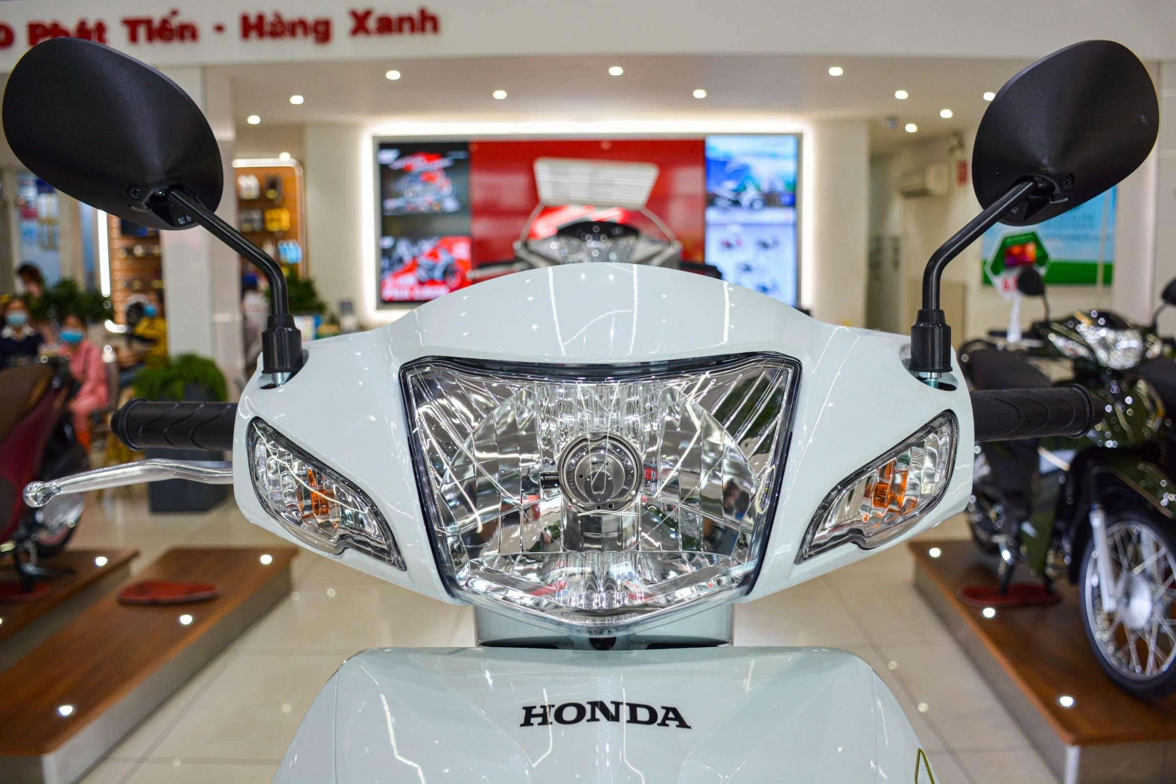 Honda Wave Alpha 2022 với hệ thống chiếu sáng hiện đại