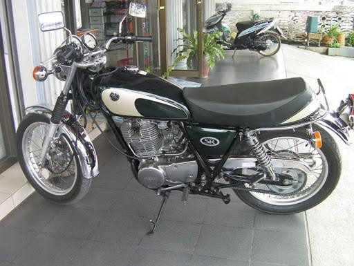 Nên mua Yamaha SR400 nào